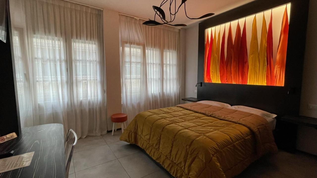 B&B Via Roma 25 Arezzo Bagian luar foto