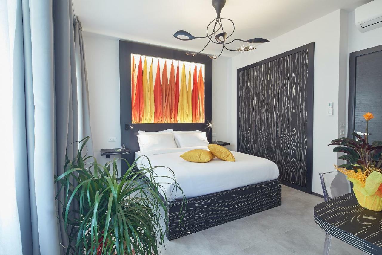 B&B Via Roma 25 Arezzo Bagian luar foto